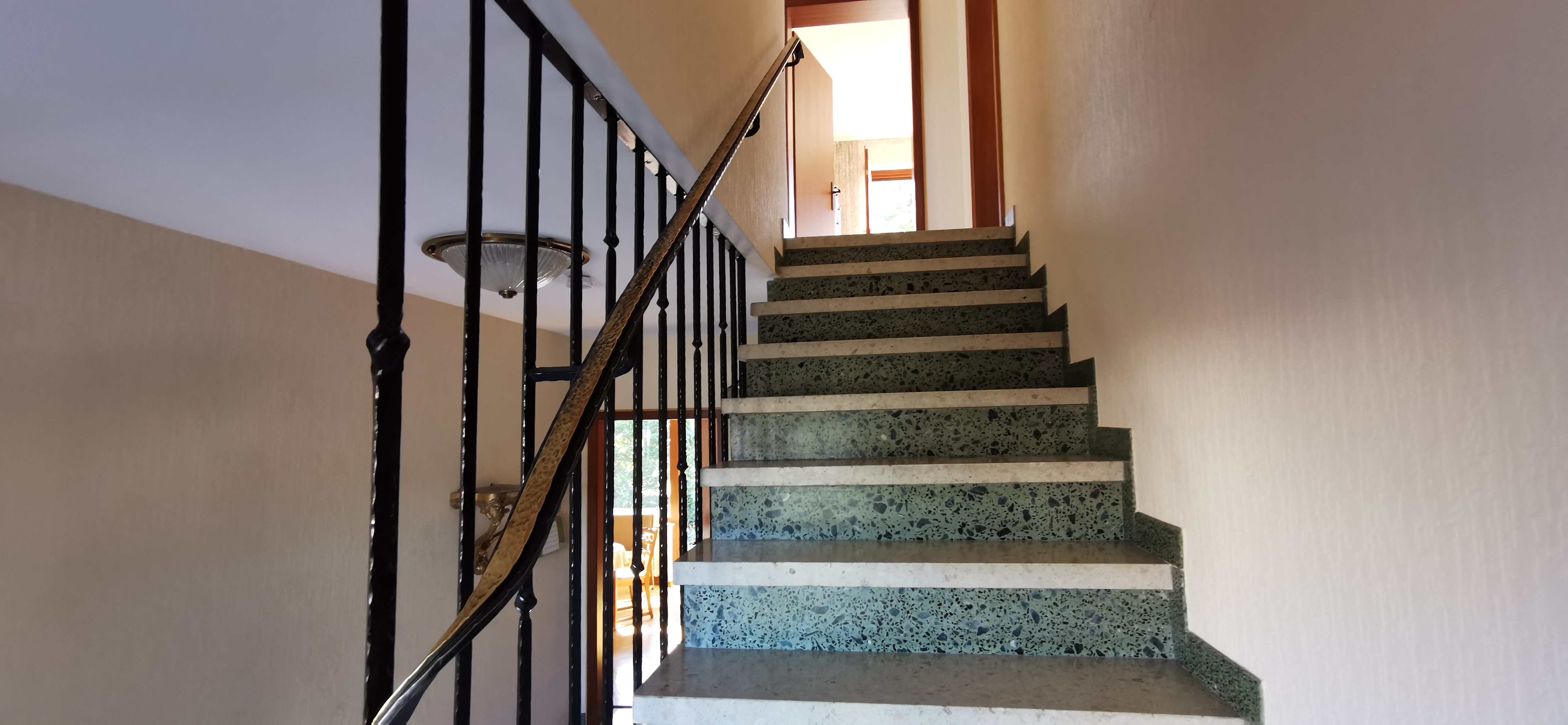 Perfektes robustes Einfamilienhaus in Familienfreundlichem Umfeld - Bild 22